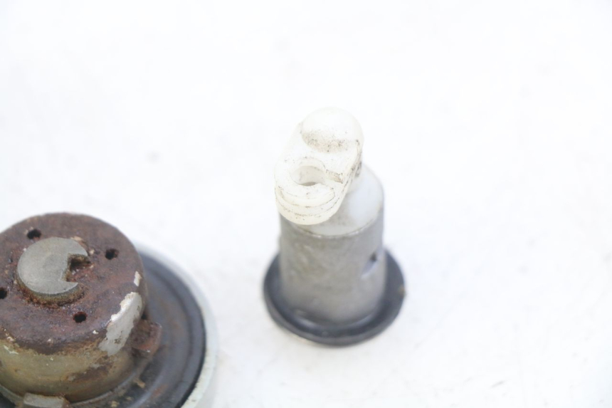 photo de KIT DE CERRADURA Y LLAVE NEIMAN BAOTIAN BT 49 QT-9 50 (2006 - 2010) - Otra perspectiva