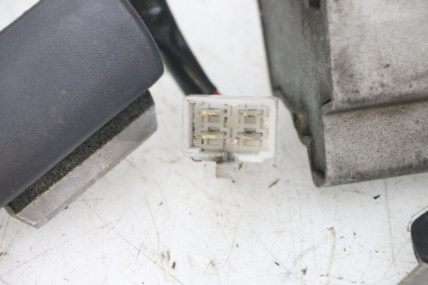 photo de KIT DE LLAVES SUZUKI BURGMAN 125 (2007 - 2014) - Otra perspectiva