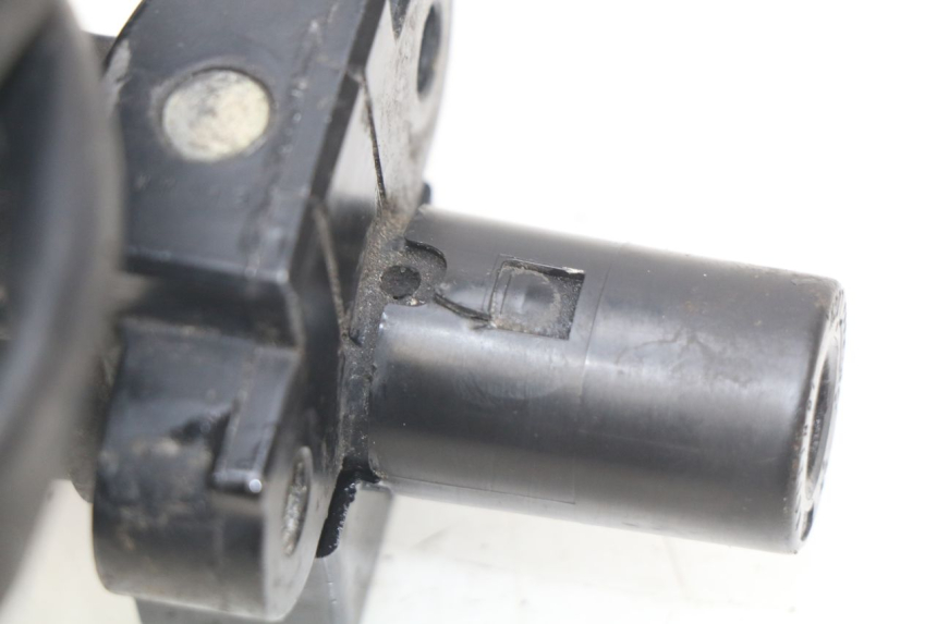 photo de KIT DE CERRADURA Y LLAVE NEIMAN HONDA CBR RR FIREBLADE 900 (1992 - 1994) - Detalle de la pieza