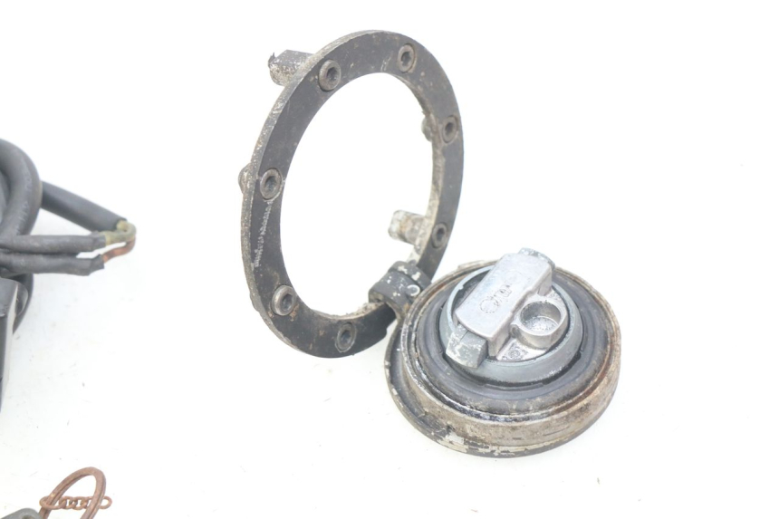 photo de KIT DE CERRADURA Y LLAVE NEIMAN HONDA CBR RR FIREBLADE 900 (1992 - 1994) - Características distintivas