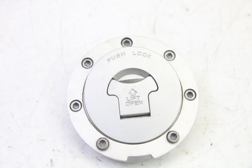 photo de KIT DE CERRADURA Y LLAVE NEIMAN HONDA CBR RR FIREBLADE 900 (1992 - 1994) - Otra vista del artículo