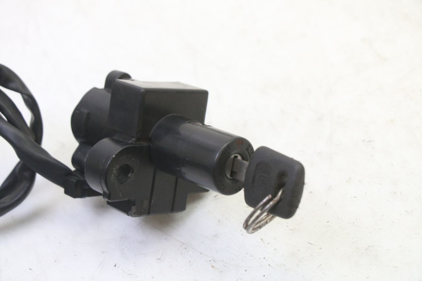 photo de KIT DE CERRADURA Y LLAVE NEIMAN HONDA CBR RR FIREBLADE 900 (1992 - 1994) - Vista general del producto