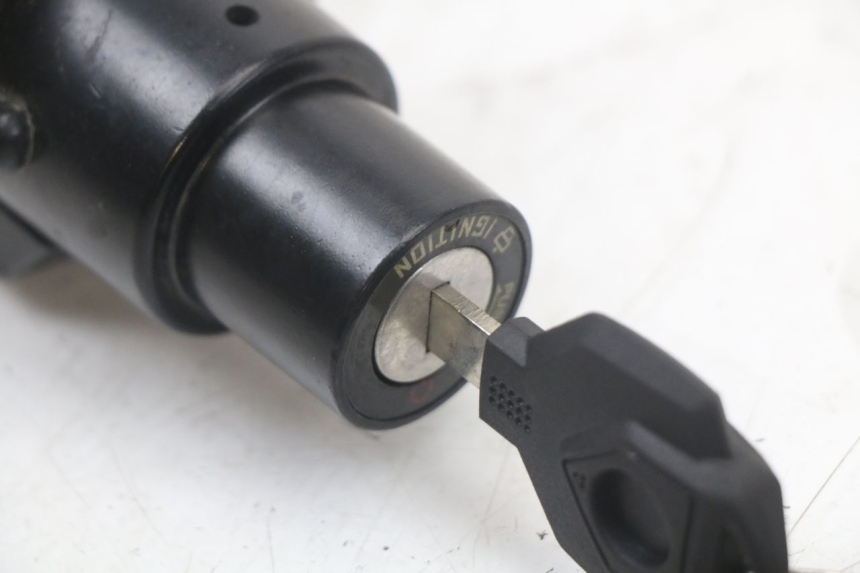 photo de KIT DE LLAVES EBROH BRAVO GLE 1 (2020 - 2024) - Estado de la superficie y material