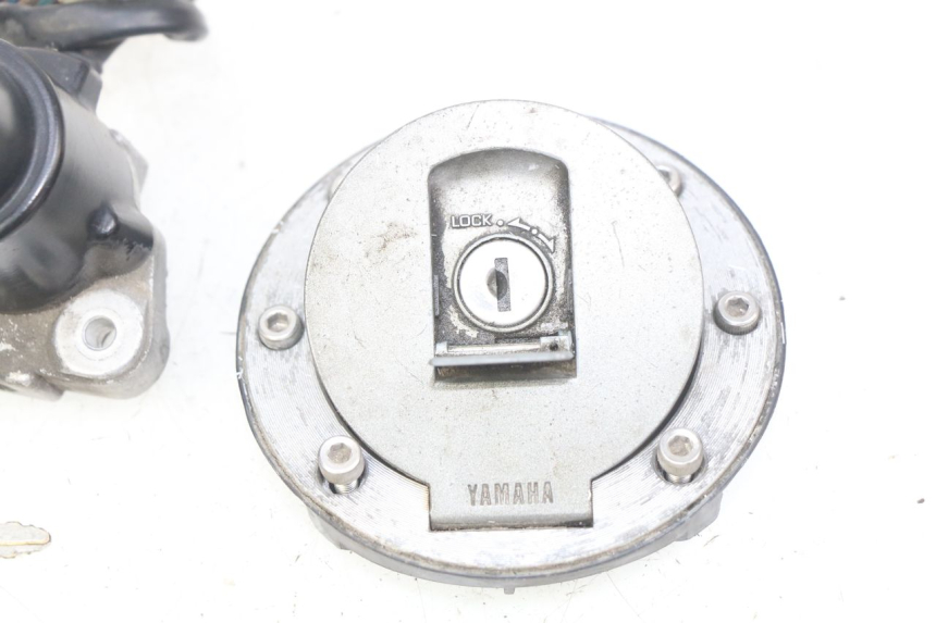 photo de KIT DE CERRADURA Y LLAVE NEIMAN YAMAHA FJ 3CX 1200 (1986 - 1996) - Otra vista del artículo