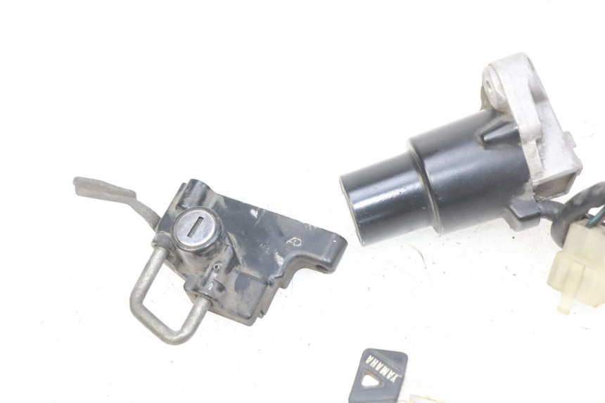 photo de KIT DE CERRADURA Y LLAVE NEIMAN YAMAHA FJ 3CX 1200 (1986 - 1996) - Zoom estado de uso
