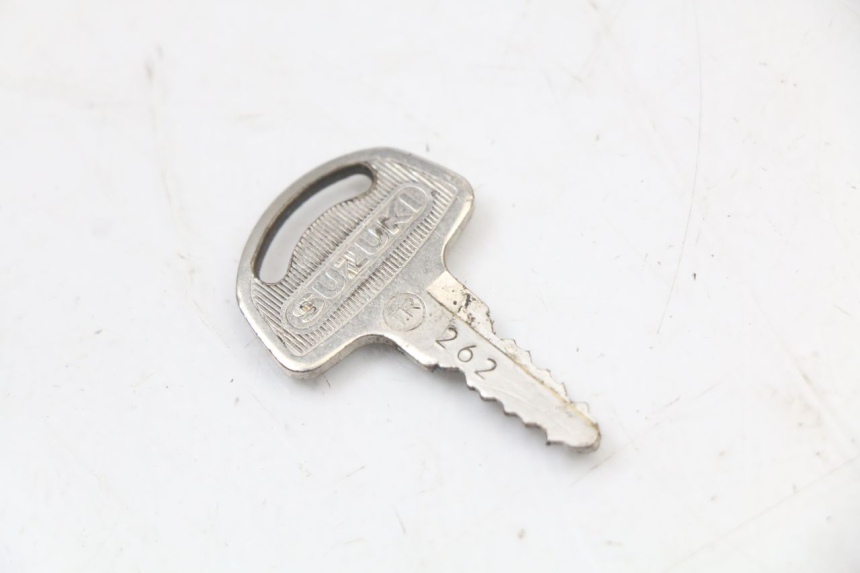 photo de KIT DE CERRADURA CON LLAVE NEIMAN SUZUKI GN 125 (1997 - 2000) - Detalle de la pieza