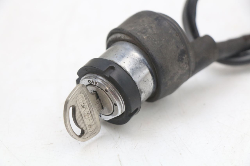 photo de KIT DE CERRADURA CON LLAVE NEIMAN SUZUKI GN 125 (1997 - 2000) - Vista general del producto