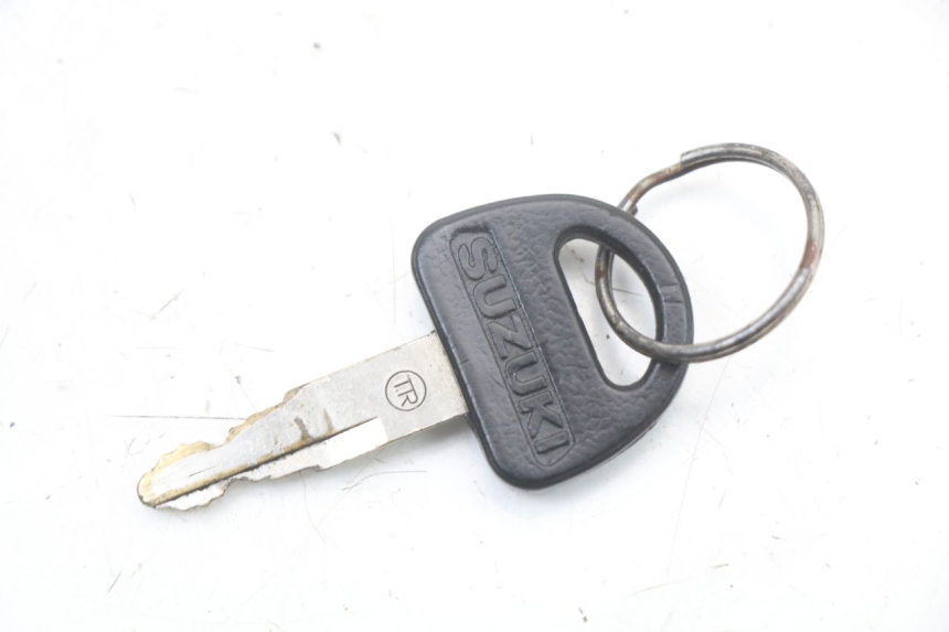 photo de KIT DE LLAVES SUZUKI GSX E 250 (1982 - 1983) - Zoom estado de uso