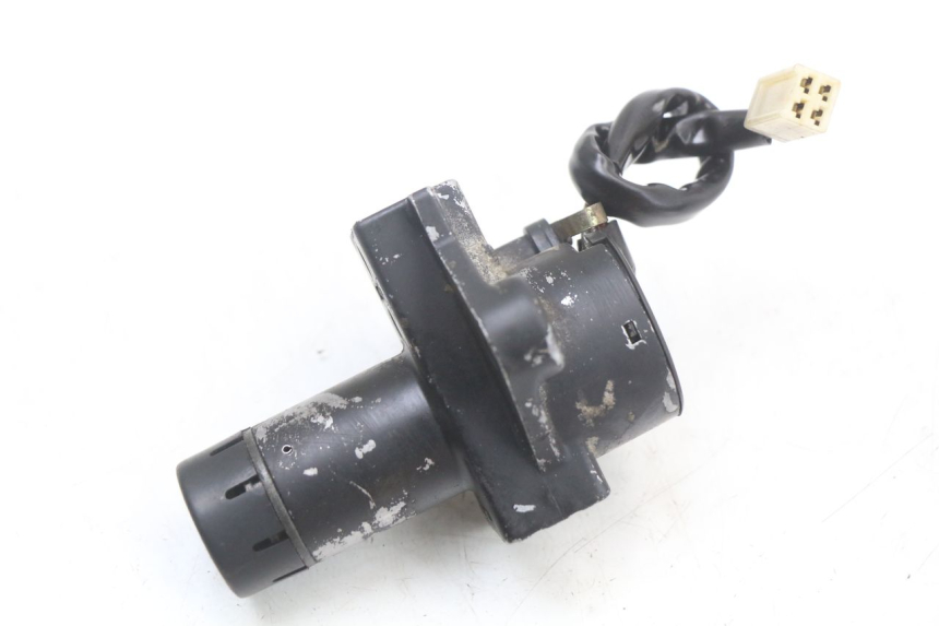 photo de KIT DE LLAVES SUZUKI GSX E 250 (1982 - 1983) - Primer plano técnico