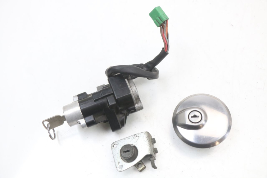 photo de KIT DE LLAVES SUZUKI GZ MARAUDER 125 (1998 - 2004) - Vista principal