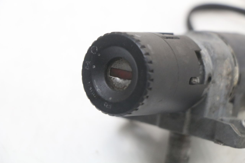 photo de KIT DE LLAVES HONDA NES AROBASE 125 (2000 - 2003) - Otra perspectiva