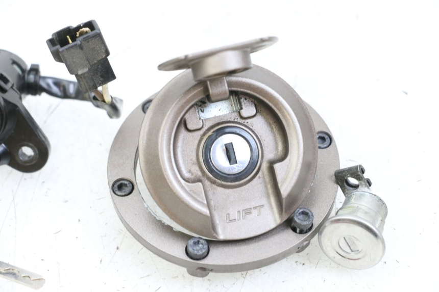 photo de KIT DE LLAVES HUSQVARNA SVARTPILEN 401 (2018 - 2023) - Vista general del producto