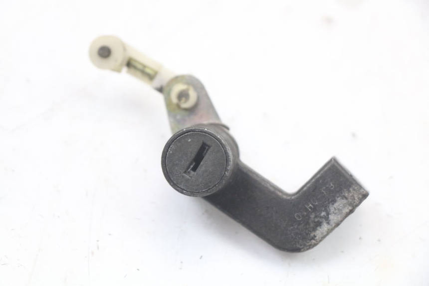 photo de KIT DE LLAVES KAWASAKI GTR 1000 (1994 - 2004) - Enfoque en la estructura