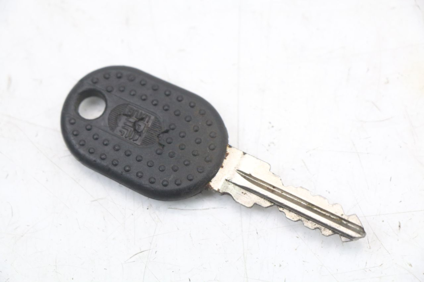 photo de KIT DE LLAVES PIAGGIO LIBERTY 4T 50 (2004 - 2008) - Zoom estado de uso