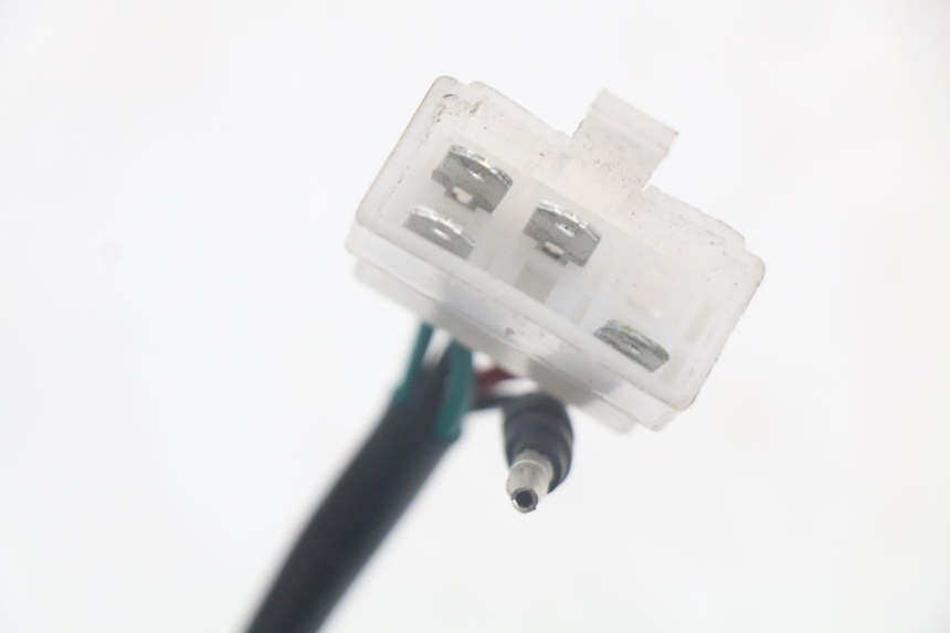 photo de KIT DE CERRADURA Y LLAVE NEIMAN KYMCO LIKE 125 (2009 - 2016) - Detalles de los puntos de fijación