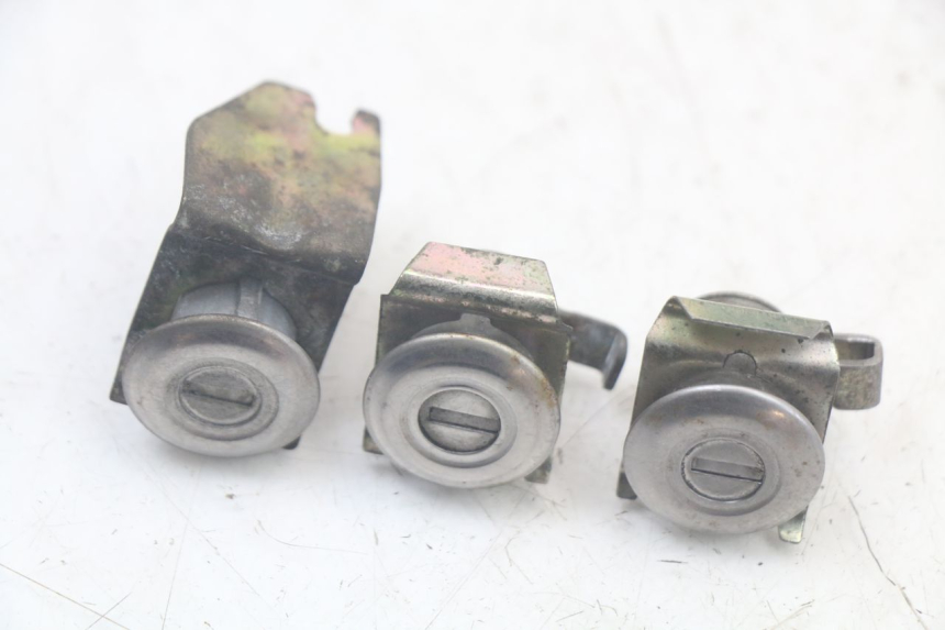 photo de KIT DE CERRADURA Y LLAVE NEIMAN KYMCO LIKE 125 (2009 - 2016) - Estado de la superficie y material