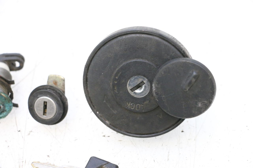 photo de KIT DE LLAVES KEEWAY MATRIX RX9 125 (2006 - 2007) - Marcados y referencias originales