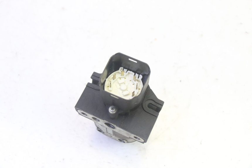 photo de KIT DE LLAVES PIAGGIO MP3 HPE 350 (2018 - 2020) - Recambio usado revisado