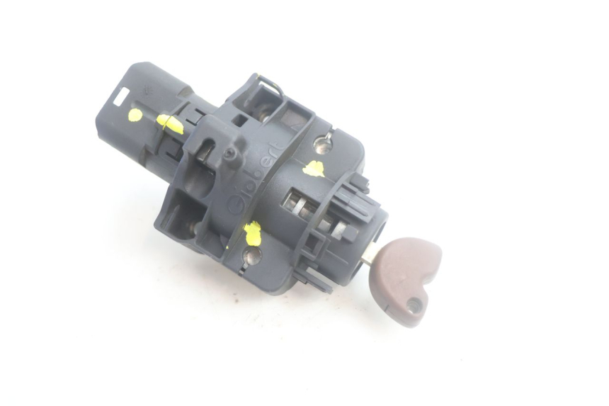 photo de KIT DE LLAVES PIAGGIO MP3 500 (2016 - 2018) - Otra perspectiva