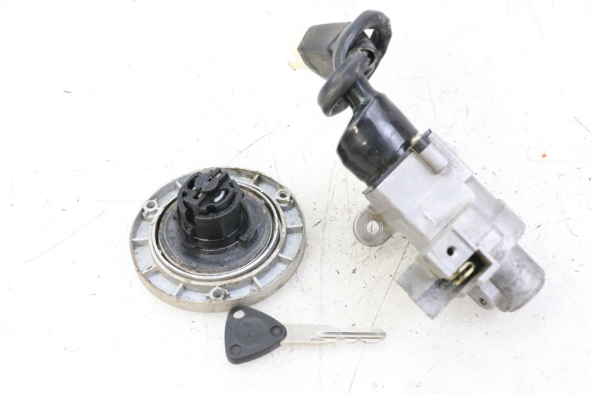 photo de KIT DE LLAVES PEUGEOT SPEEDFIGHT 3 LC 2T 50 (2009 - 2015) - Otra perspectiva