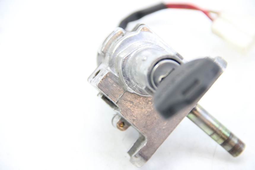 photo de KIT DE CERRADURA Y LLAVE NEIMAN LVNENG S5 1 (2019 - 2023) - Otra perspectiva