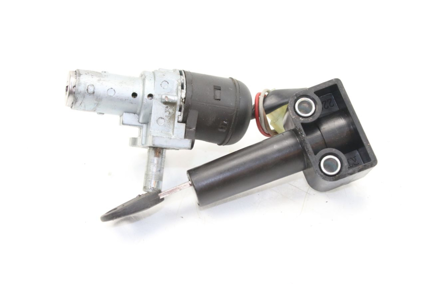 photo de KIT DE CERRADURA Y LLAVE NEIMAN YAMAHA SLIDER NAKED 50 (2004 - 2018) - Detalle de la pieza