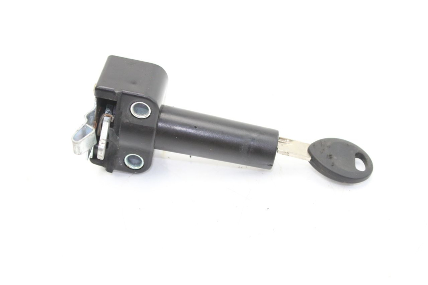 photo de KIT DE CERRADURA Y LLAVE NEIMAN YAMAHA SLIDER NAKED 50 (2004 - 2018) - Zoom estado de uso