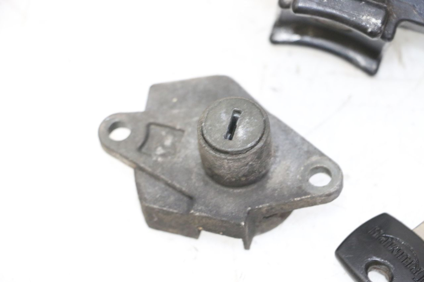 photo de KIT DE LLAVES TRIUMPH SPRINT 900 (1995 - 1998) - Características distintivas