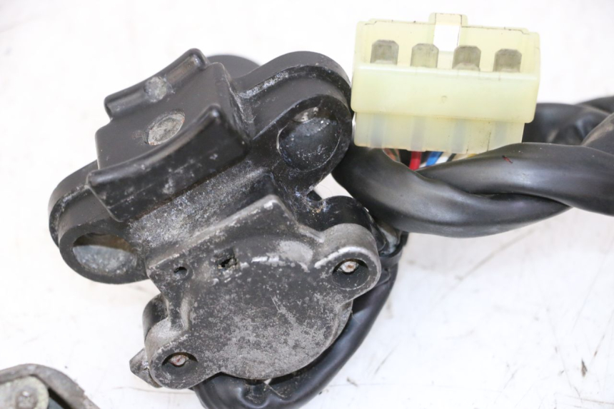 photo de KIT DE LLAVES TRIUMPH SPRINT 900 (1995 - 1998) - Estado de la superficie y material