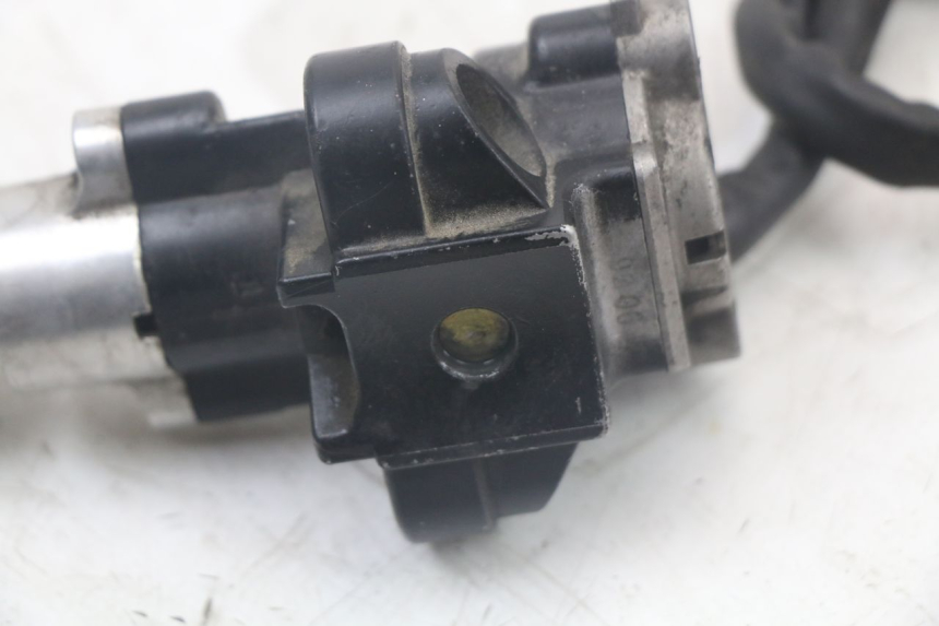 photo de KIT DE CERRADURA Y LLAVE NEIMAN SUZUKI SV N 650 (1999 - 2002) - Marcados y referencias originales