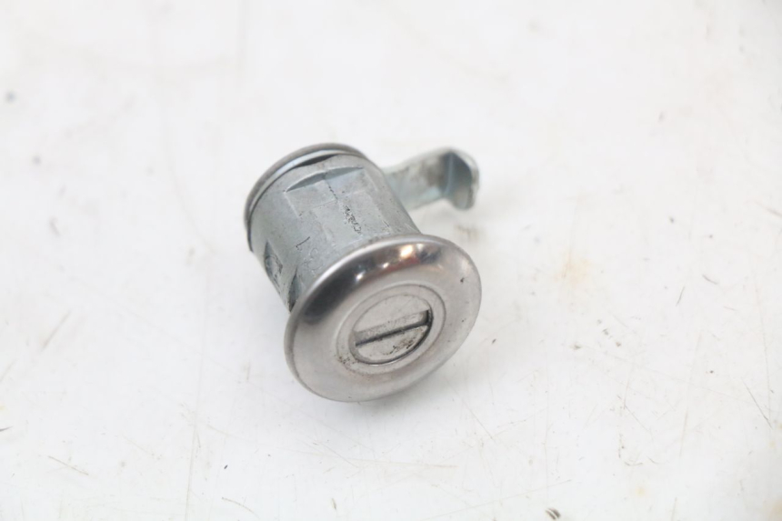 photo de KIT DE CERRADURA CON LLAVE NEIMAN KYMCO XCITING 250 (2006 - 2009) - Marcados y referencias originales