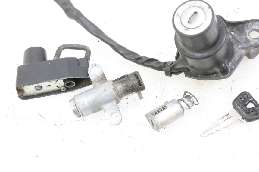 photo de KIT DE LLAVES YAMAHA XV VIRAGO 535 (1988 - 2004) - Detalle de la pieza