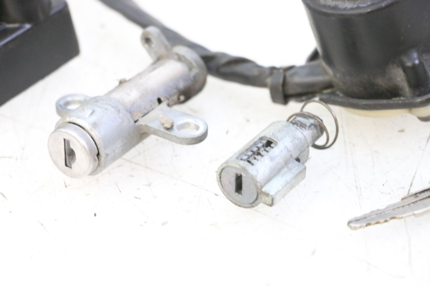 photo de KIT DE LLAVES YAMAHA XV VIRAGO 535 (1988 - 2004) - Marcados y referencias originales