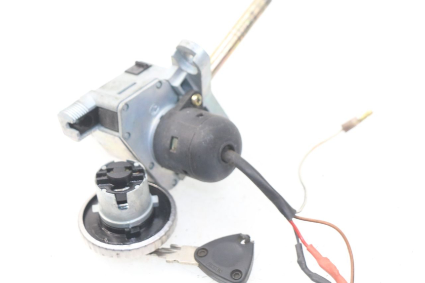 photo de KIT DE LLAVES YAMAHA YP MAJESTY 125 (1998 - 2001) - Detalle de la pieza