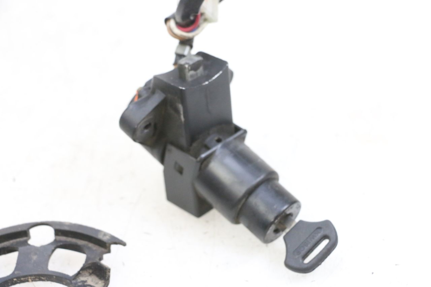 photo de KIT DE LLAVES KAWASAKI ZR 7 750 (1999 - 2004) - Detalle de la pieza