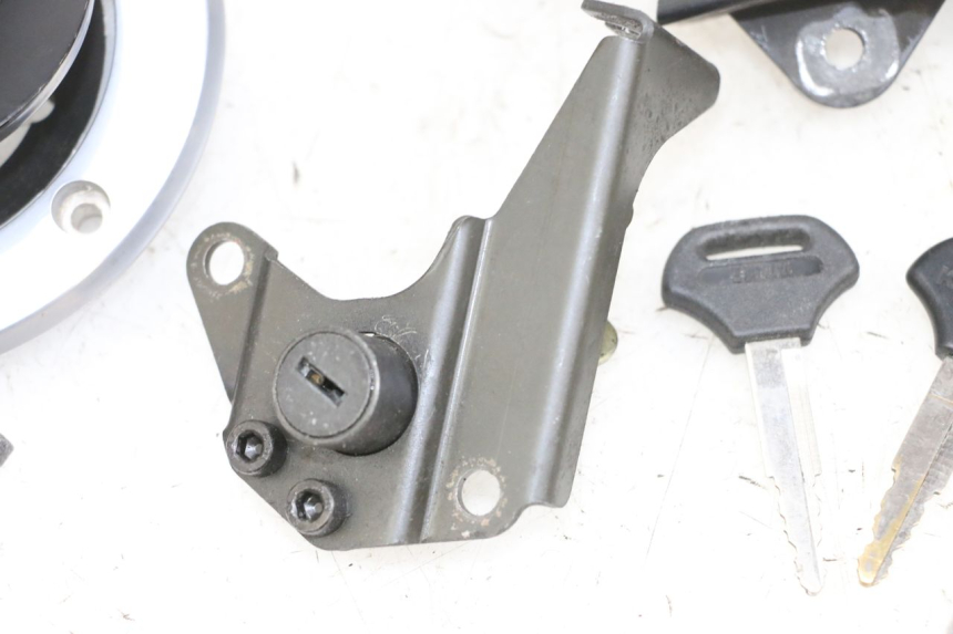 photo de KIT DE LLAVES KAWASAKI ZR 7 750 (1999 - 2004) - Características distintivas