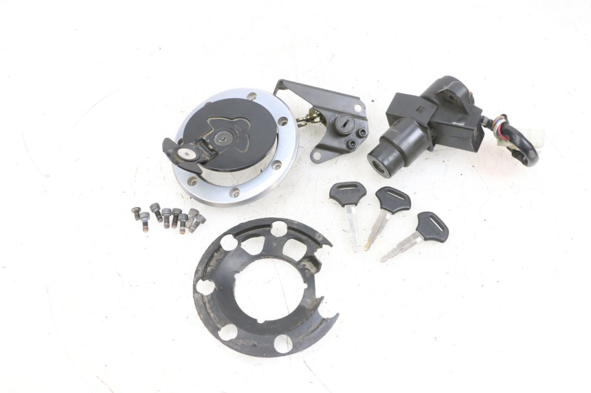 photo de KIT DE LLAVES KAWASAKI ZR 7 750 (1999 - 2004) - Primer plano técnico