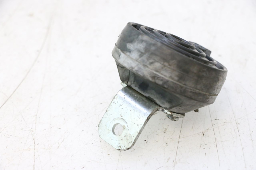 photo de CLAXON PEUGEOT 103 SPX CLIP 50 (1989 - 1992) - Detalle de la pieza
