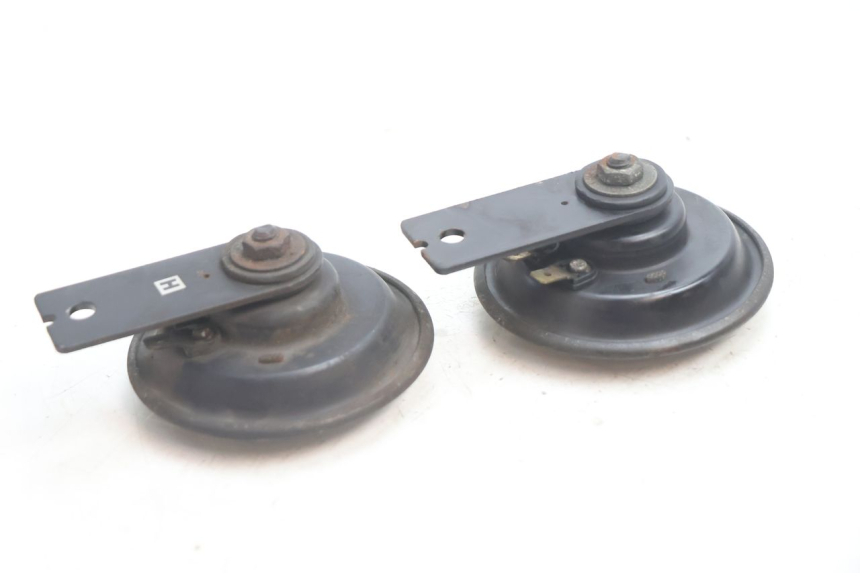 photo de CLAXON YAMAHA FJR 1300 (2001 - 2005) - Zoom estado de uso