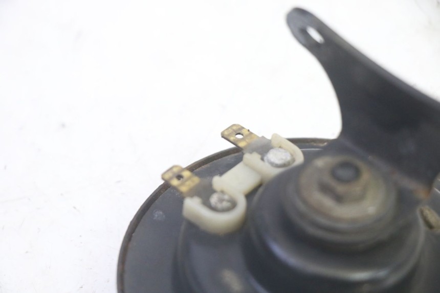 photo de CLAXON KAWASAKI GPX R WARBIRD 600 (1988 - 1993) - Otra perspectiva