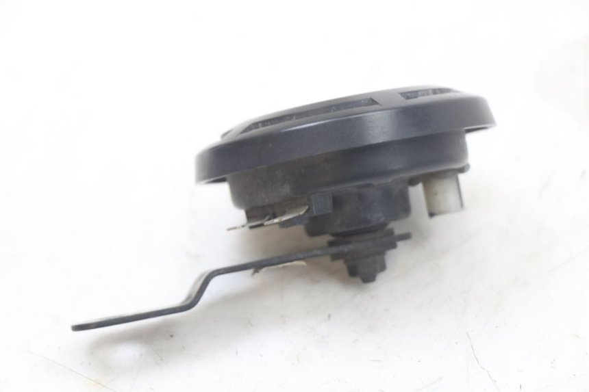 photo de CLAXON HUSQVARNA SVARTPILEN 401 (2018 - 2023) - Detalle de la pieza