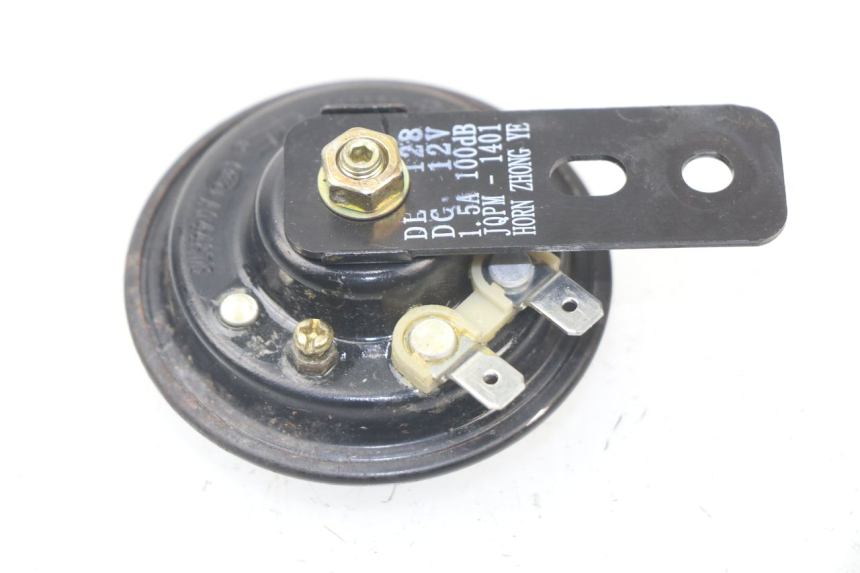 photo de CLAXON PEUGEOT KISBEE 2T 50 (2010 - 2017) - Detalle de la pieza