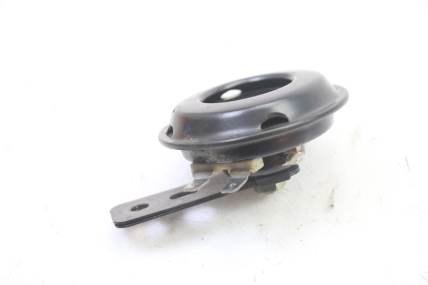 photo de CLAXON PEUGEOT KISBEE 2T 50 (2010 - 2017) - Detalle de la pieza