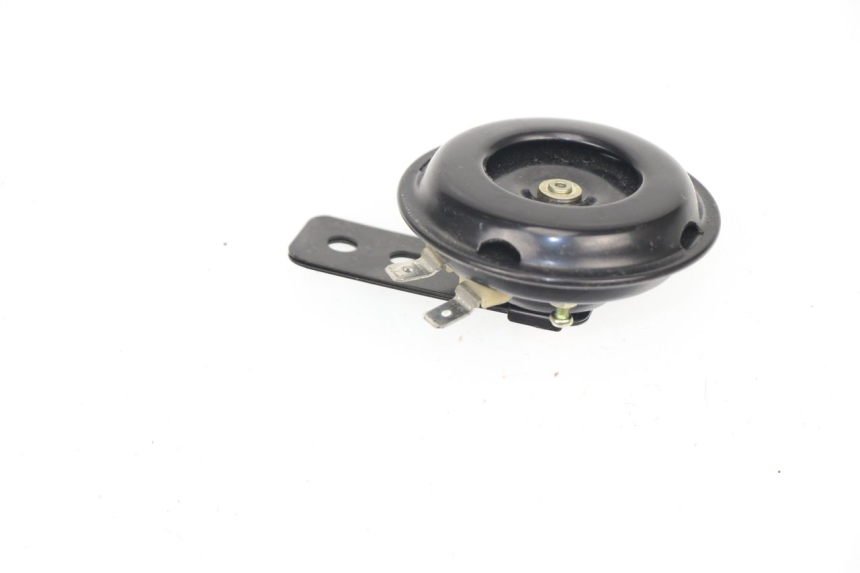 photo de CLAXON PEUGEOT KISBEE 2T 50 (2010 - 2017) - Zoom estado de uso
