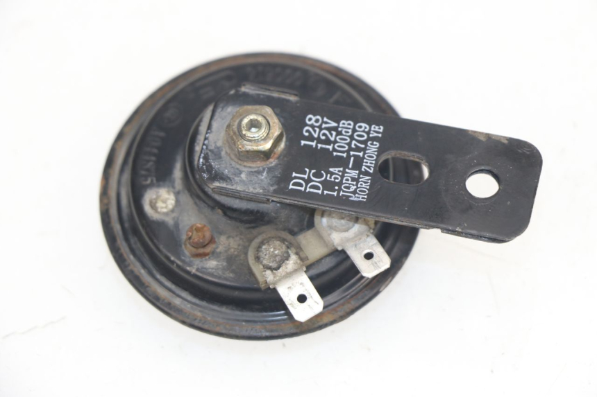 photo de CLAXON PEUGEOT KISBEE 4T 50 (2018 - 2022) - Detalle de la pieza