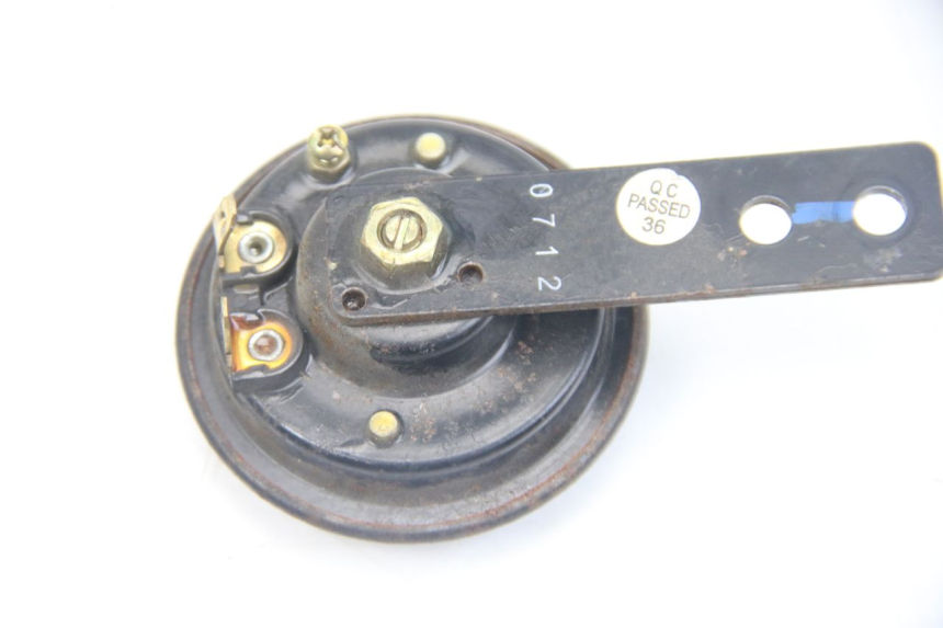 photo de CLAXON PEUGEOT LUDIX 50 (2008 - 2017) - Detalle de la pieza