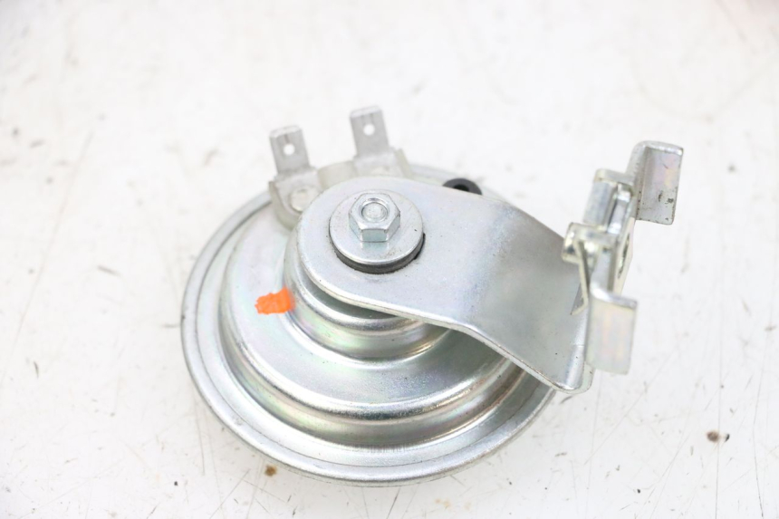 photo de CLAXON PIAGGIO MP3 HPE 300 (2019 - 2026) - Zoom estado de uso