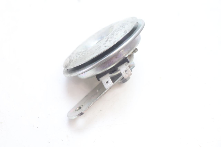 photo de CLAXON PIAGGIO MP3 HPE 530 (2022 - 2026) - Detalle de la pieza