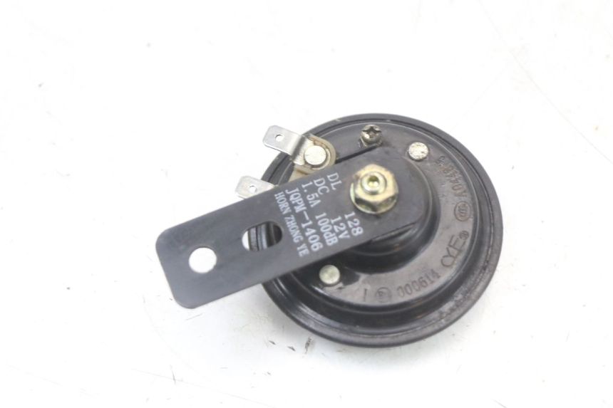 photo de CLAXON PEUGEOT DJANGO 125 (2014 - 2017) - Zoom estado de uso