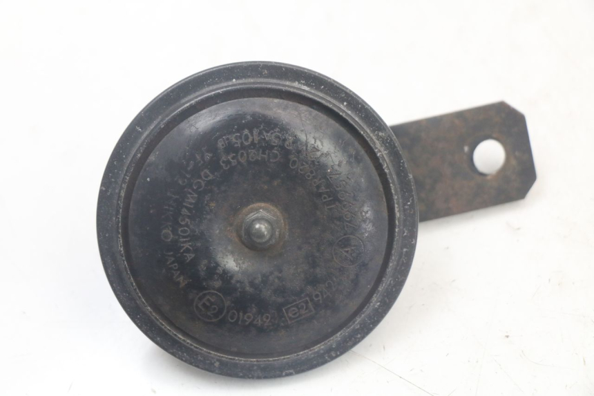 photo de CLAXON TRIUMPH SPEED TRIPLE T301 900 (1994 - 1996) - Otra perspectiva